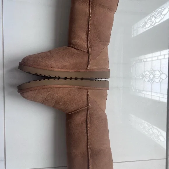 UGG Classic Tall II Sheepskin Boots in Chestnut Color Size 7 - Picture 5 of 10